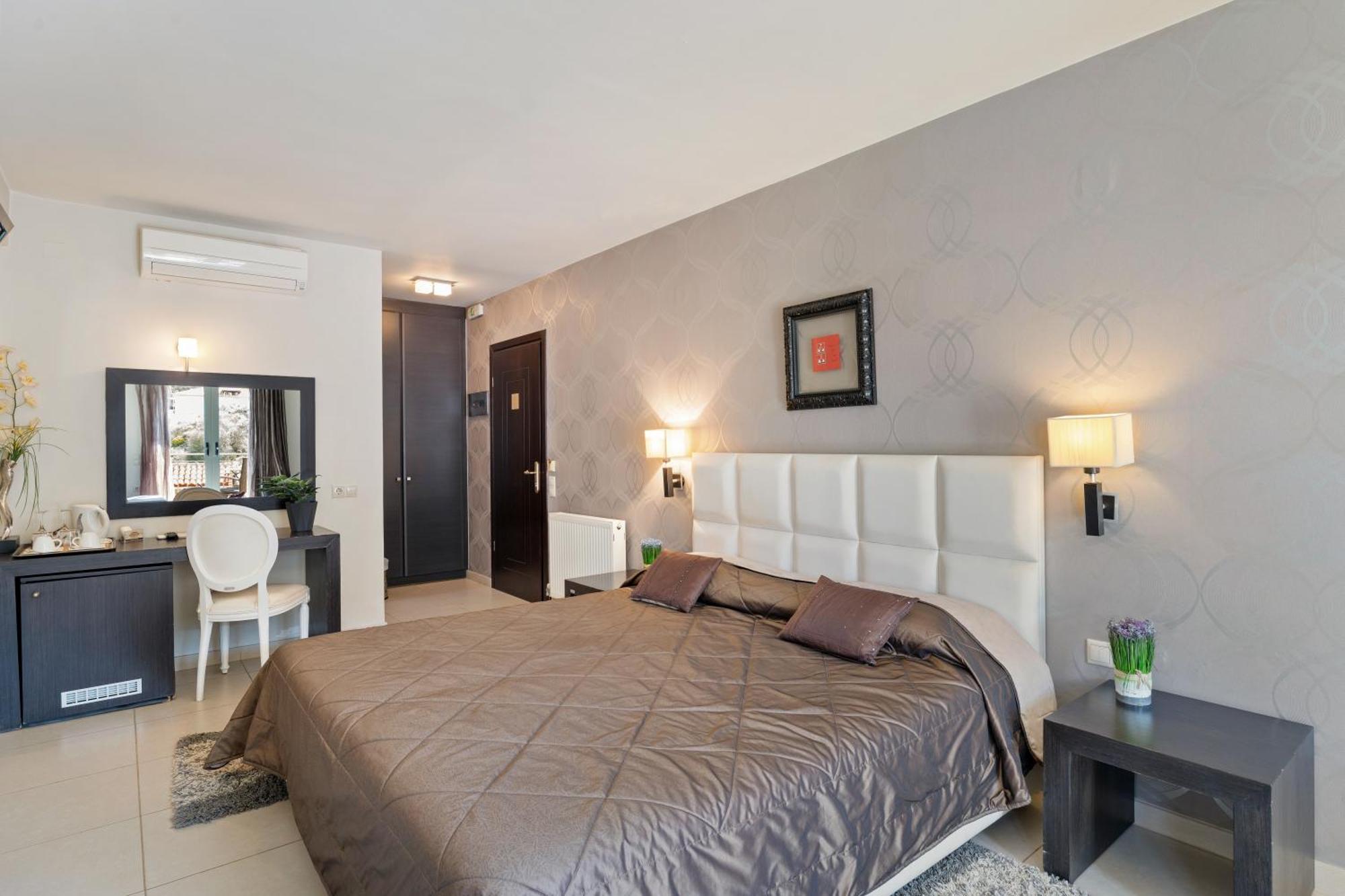 Hotel Aerinon 3*