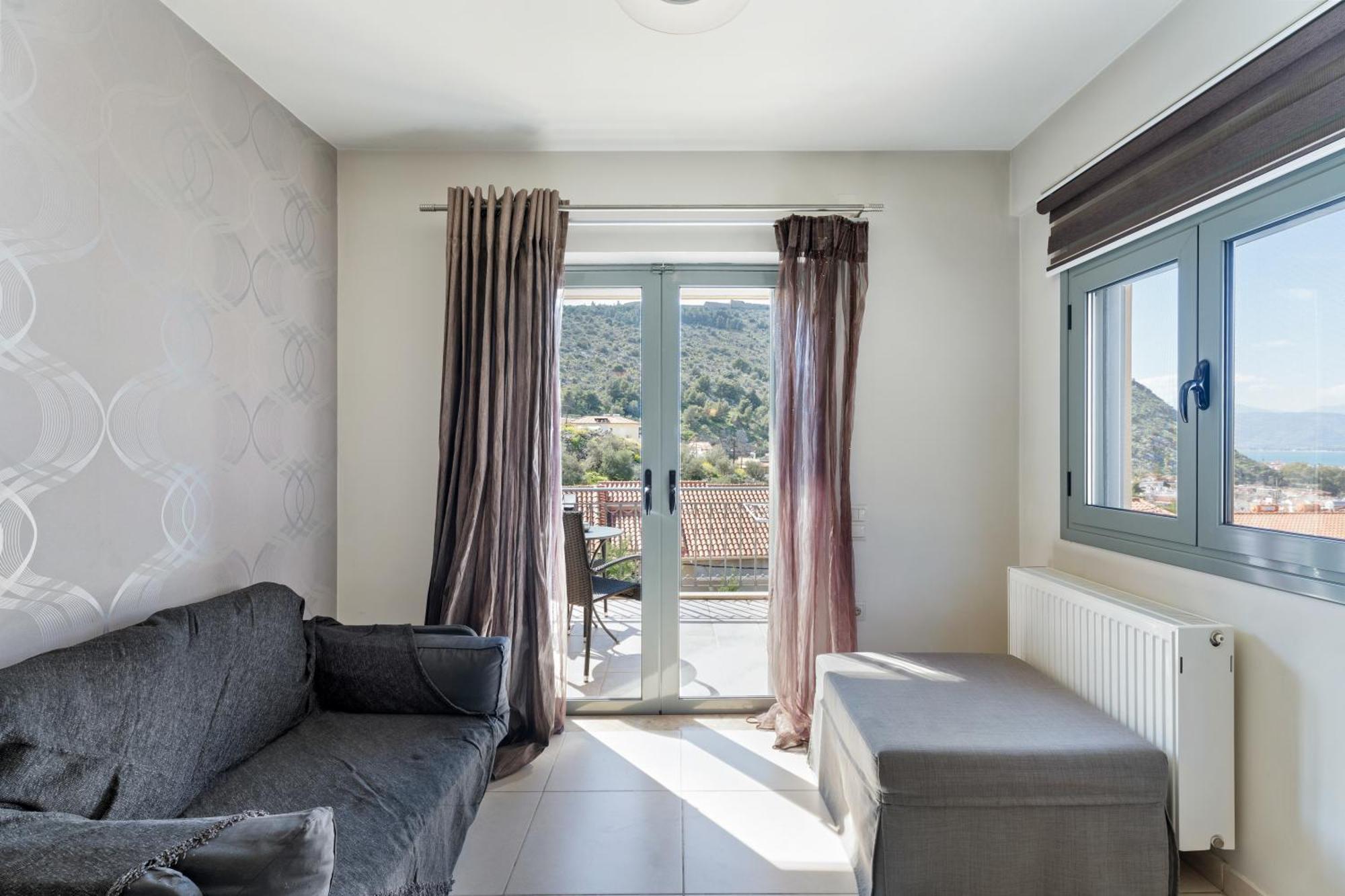 Aerinon Hotel 3*